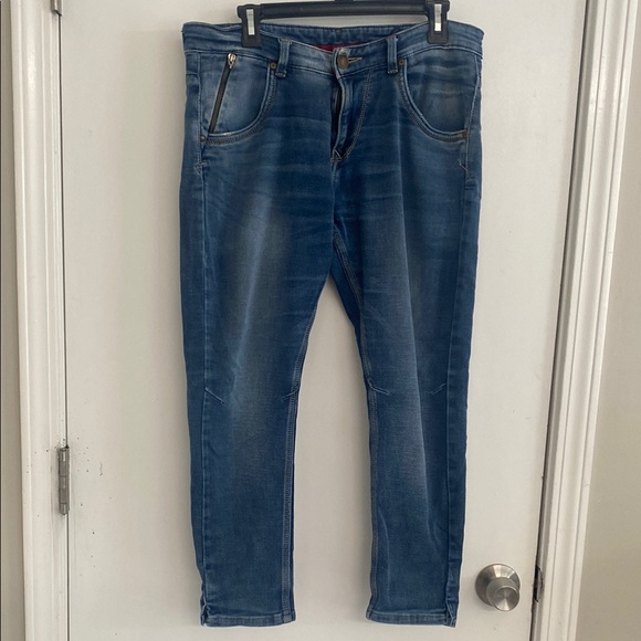 Relaxed Fit Men's Denim Jeans - Picture 1 of 6